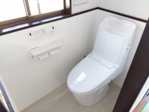 福山市神辺町字十三軒屋中古一戸建てリフォーム住宅新しいトイレ