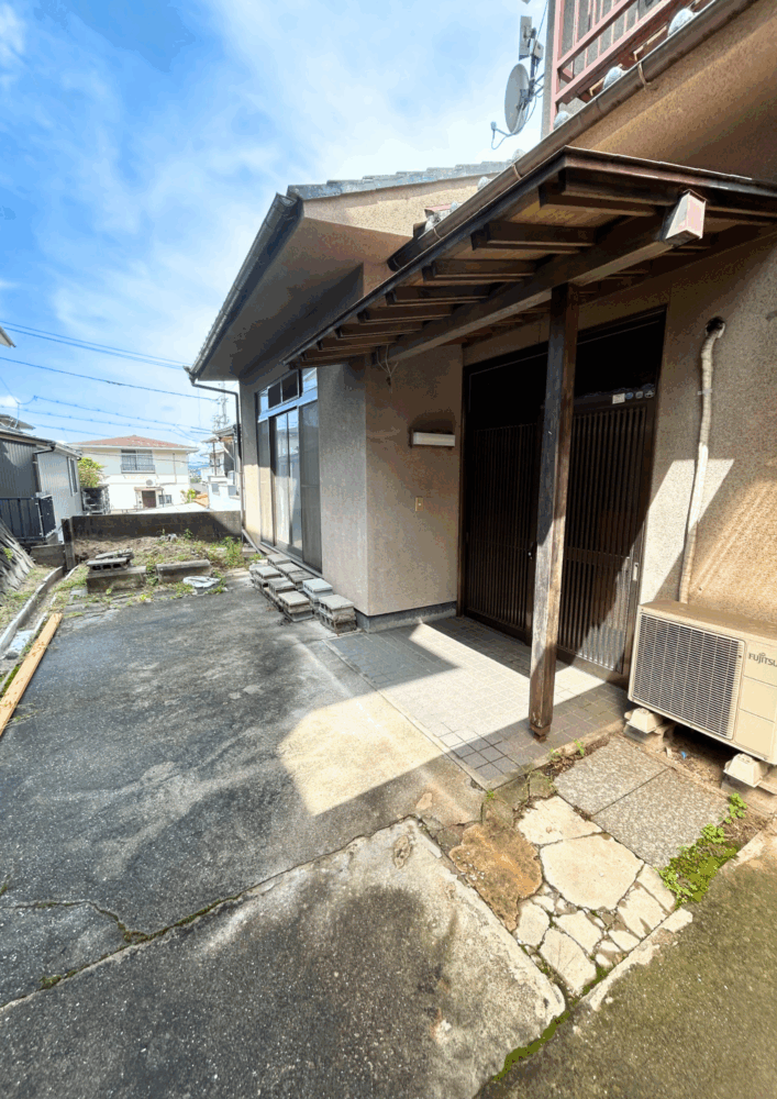売物件福山市緑陽町2丁目建付土地外観玄関