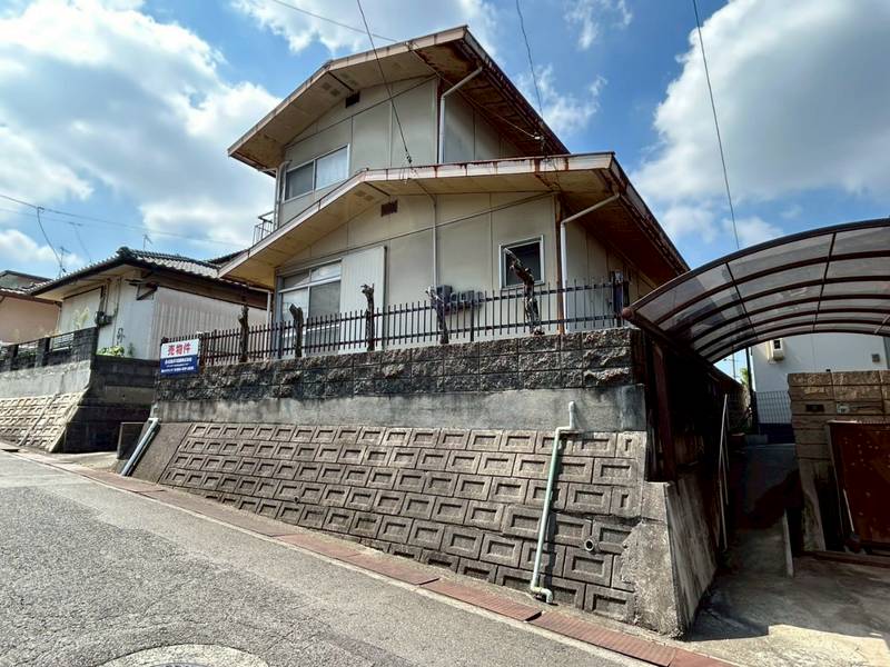 【中古住宅一戸建】福山市緑陽町2丁目12-4外観