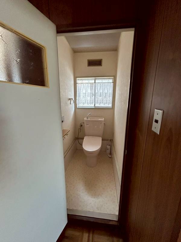 【中古住宅一戸建】福山市緑陽町2丁目12-4トイレ
