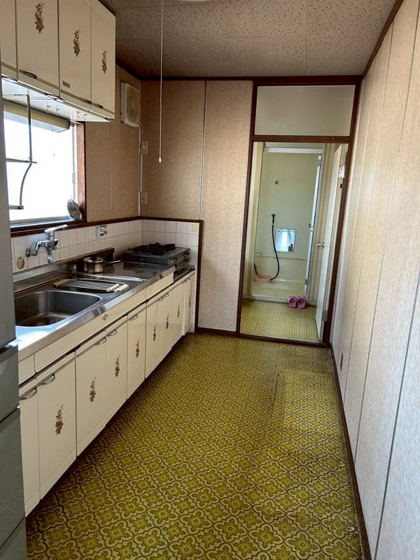 【中古住宅一戸建】福山市緑陽町2丁目12-4キッチン