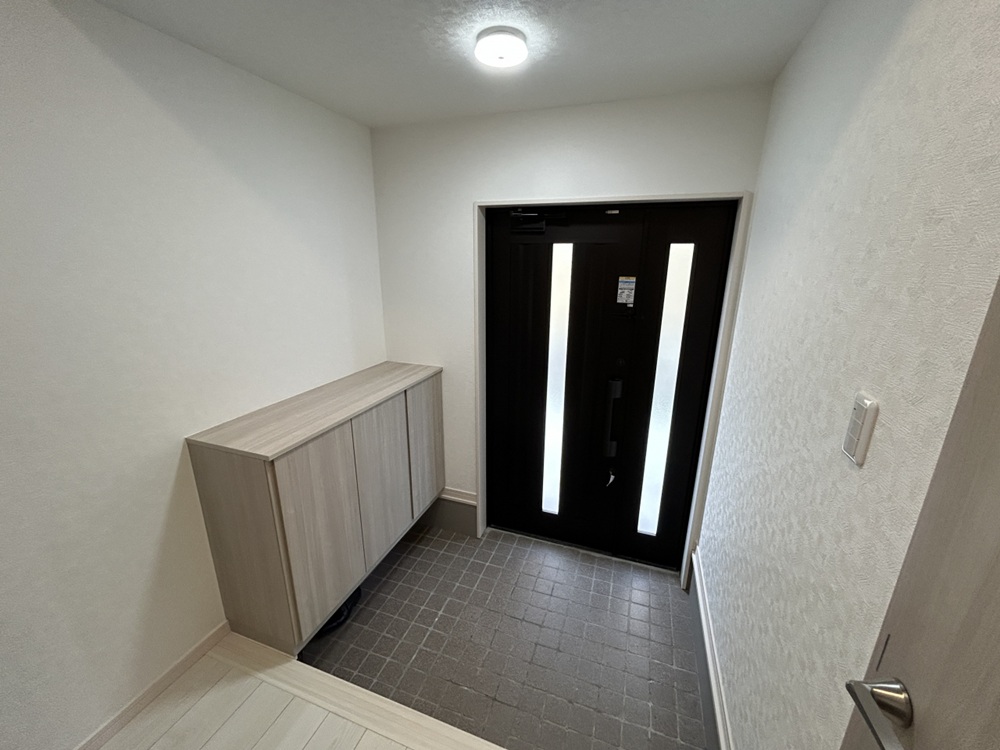 福山ハウジング【売一戸建】福山市神辺町字道上｜899万玄関