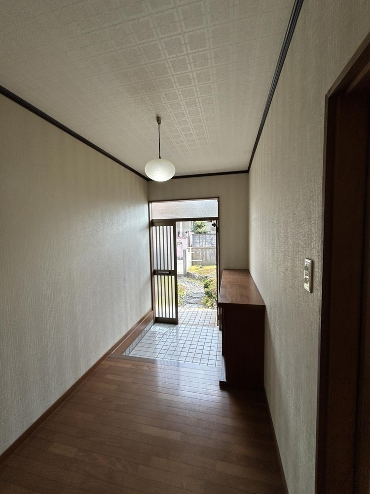 福山ハウジング【売一戸建】福山市能島3丁目玄関