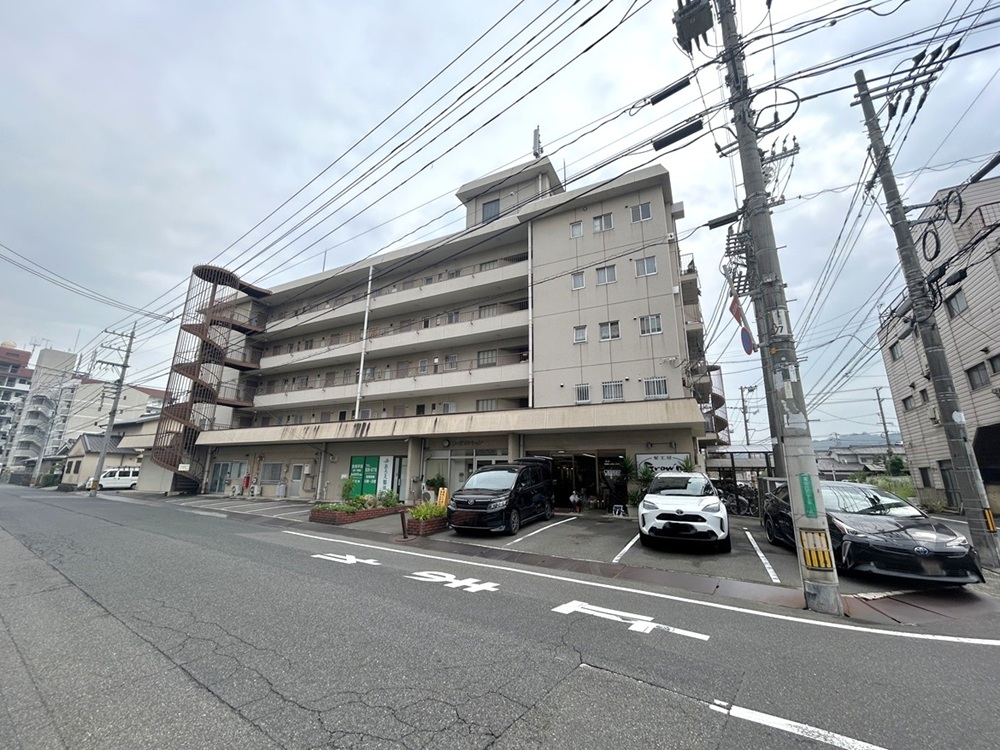 福山市南本庄2丁目売マンション499万円駐車場