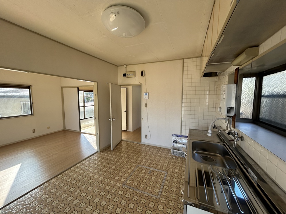 福山市神辺町字道上売戸建てキッチン (2)