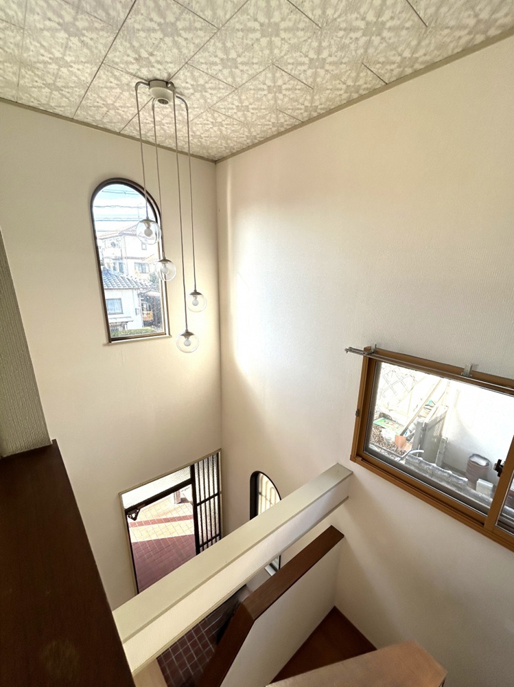 福山市神辺町字道上売戸建て吹き抜け