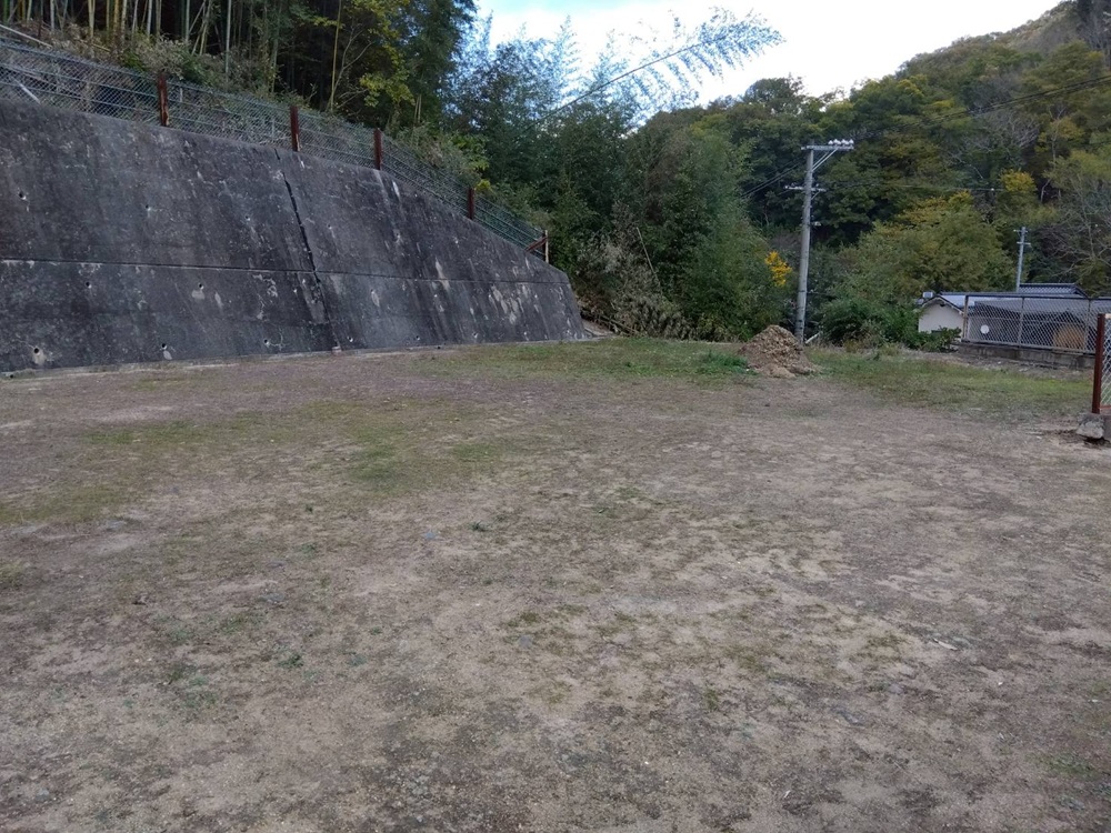 【売土地】笠岡市金浦字西ノ山｜20万円｜土地面積①354.61㎡②896.00㎡③803.00㎡土地写真2