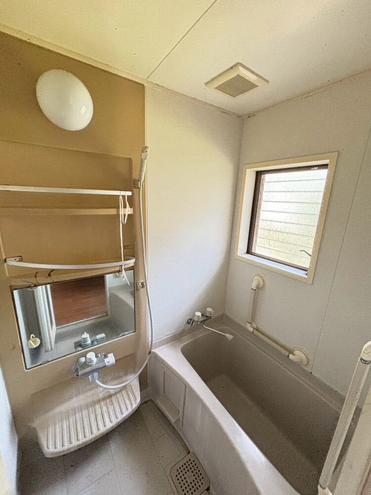 【売一戸建】福山市千田町1丁目｜1100万円｜土地面積102.4坪！駐車場３台分！