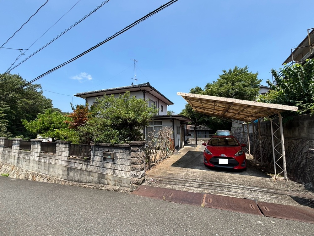 【売一戸建】福山市千田町1丁目｜1100万円｜土地面積102.4坪！駐車場３台分！